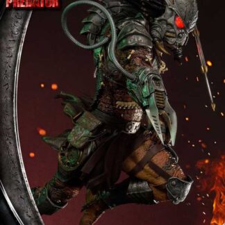 Predator Statue Cracked Tusk Predator