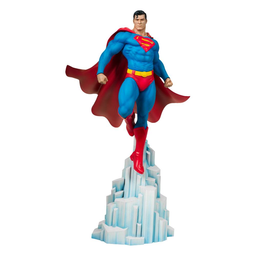 Superman DC Comic Maquette