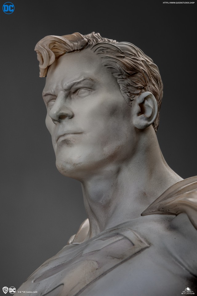 Superman DC Comics Museum Line 1/4 Statue - Bild 2